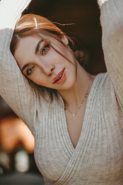 fashion influencer hero img